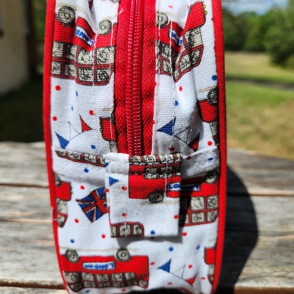 Milly Green British Design London Bus Travel Bag - Picture 6 of 7